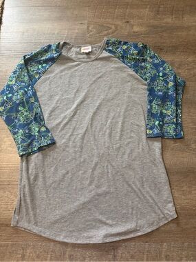 LuLaRoe Gray Tee with Toy Story sleeves